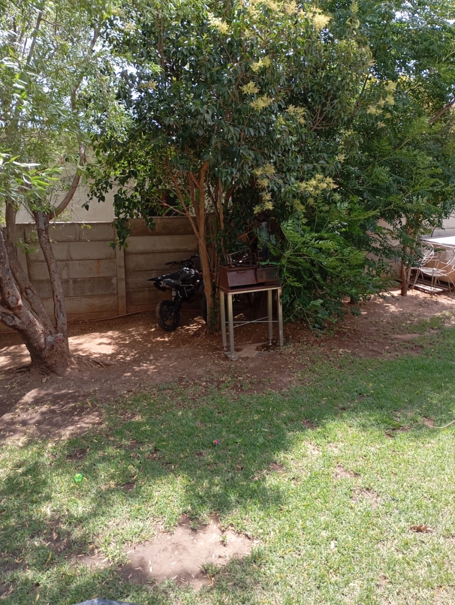 5 Bedroom Property for Sale in Worcester West Western Cape